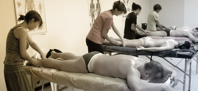 Corsi di massaggio in provincia di Cuneo. Massaggio Sportivo, Massaggio Californiano, Shiatsu.